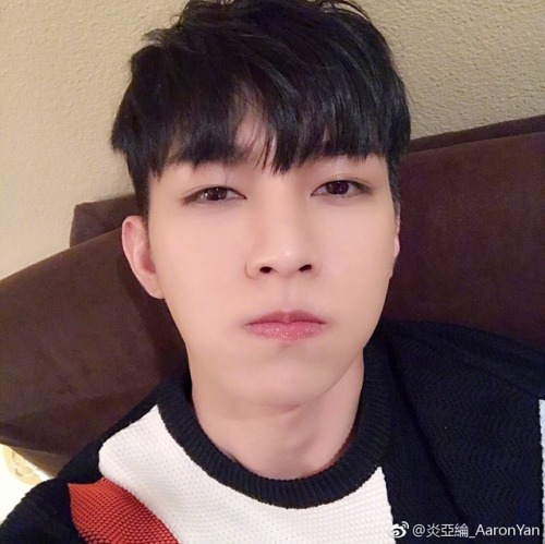 (Aaron Yan’s WB Update): Yes it’s 520, has everyone eaten?|| via (Aaron’s Sina Wei