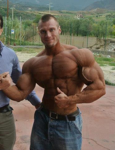 muscle-nerd:  Peter Molnar