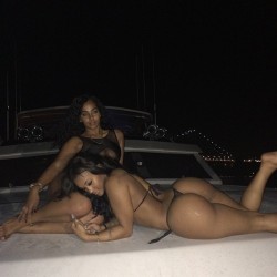 bombshellbootys:  Ayisha & Lira  Two