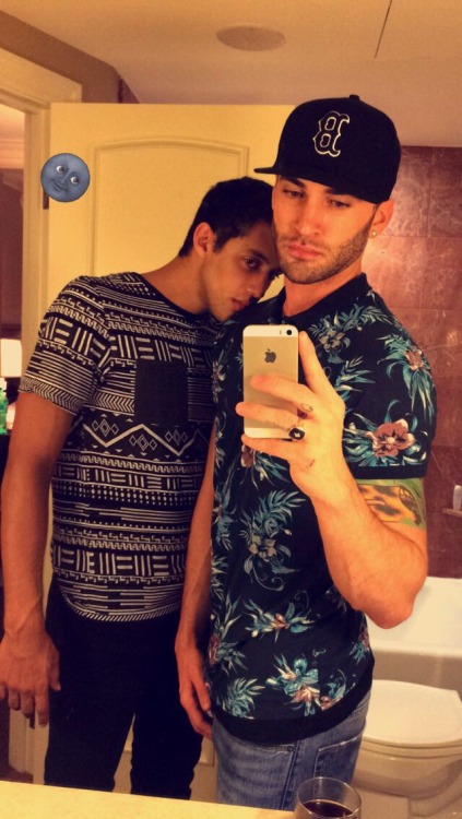 ohthemboys:  more hot guys here 