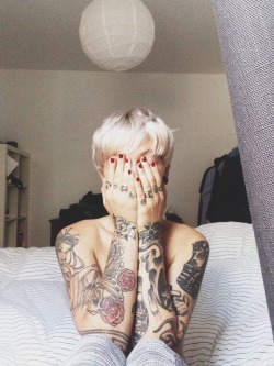 tattooedmafia:  http://apolloniasix.tumblr.com