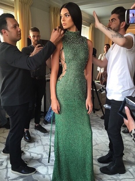 quickweaves:  harinef:  reichsstadt:  teacakes:  Color me… slayed…  oh god…  DON’T GO WITH THE THEME JUST SERVE FISH  Who is this?