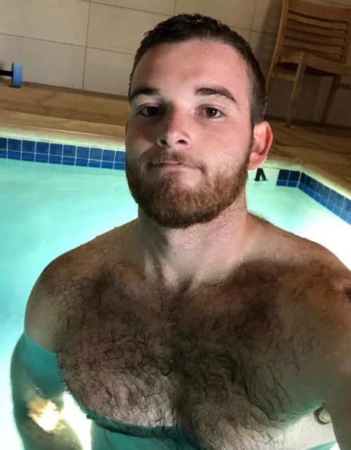 furrytrade:Follow both of my blogs @ http://furrytrade.tumblr.com/ & http://dirtyrabbithole.tumblr.com