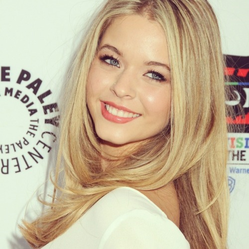 Dear god, why can I not look like her:(