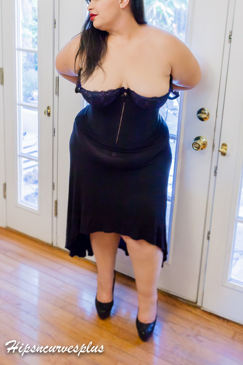 hipsncurvesplus:  A nicely lace corset makes me smile!  To continue supporting my blog or for a private photo session or video clip Hipsncurvesplus wishlist: https://www.amazon.com/registry/wishlist/1A48OOVH79Z35/ref=cm_sw_r_ip_wl_o_K0O0vbWSCYGRQ