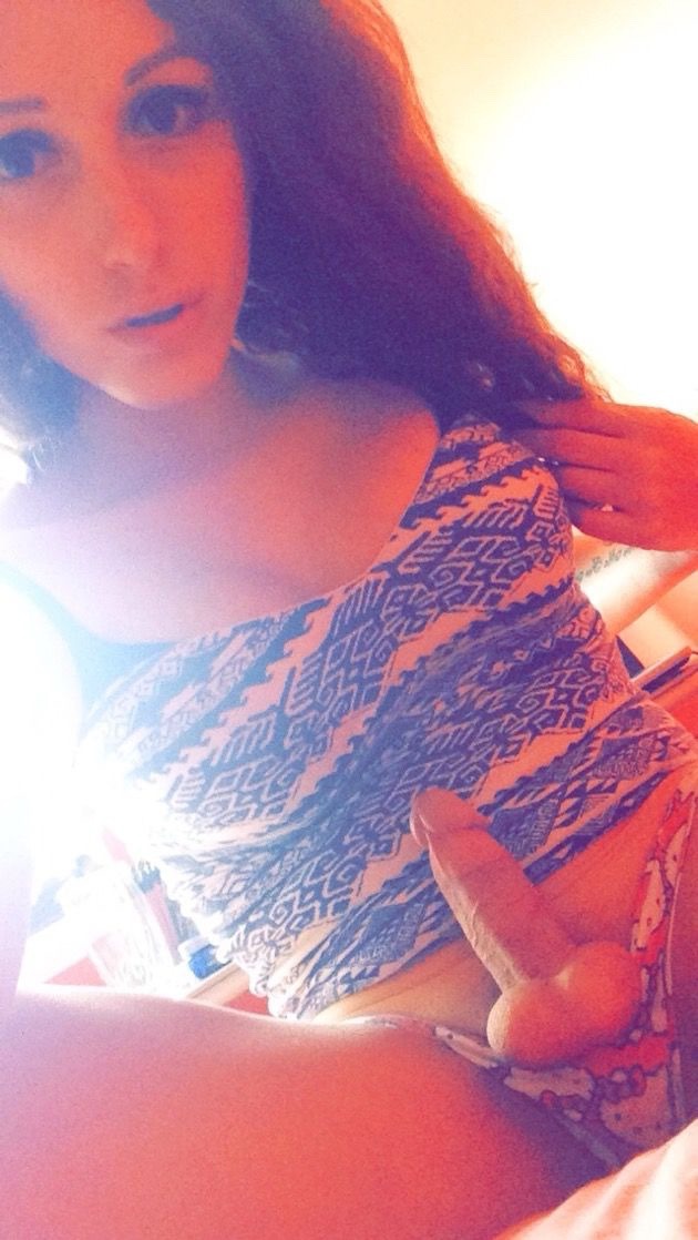 pillarsofvotary:  Kylie Maria #favpics