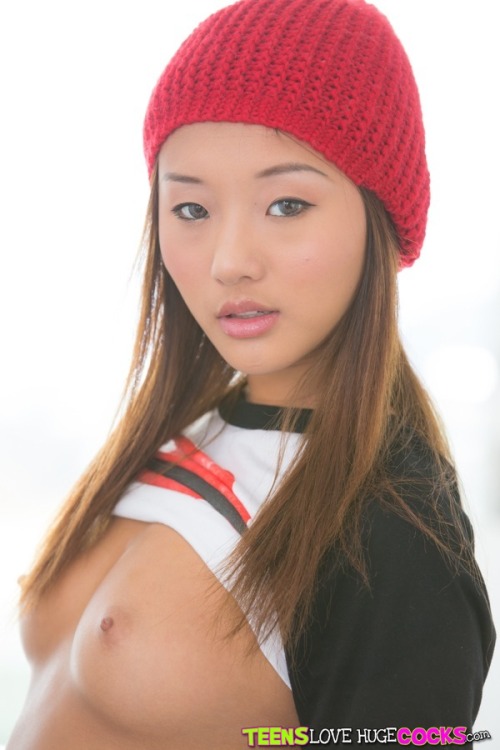 Alina Li adult photos