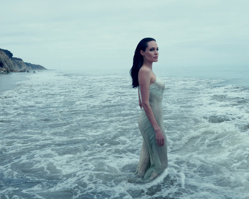 senyahearts:  Angelina Jolie Pitt by Annie Leibovitz for Vogue US, November 2015  