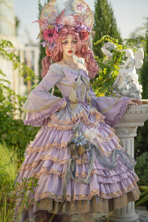  Victorian Rococo Lolita Fashion Hime Cuffs Off-the-Shoulder Mini Dress & Tiered Midi Flared Ski