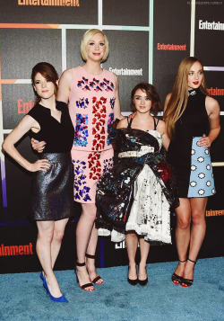 allseriescaps:  Rose, Gwendoline, Maisie