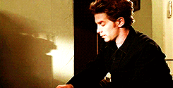 archdruidkeyleth:  buffy meme | four relationships [4/4]  oz/everyone  