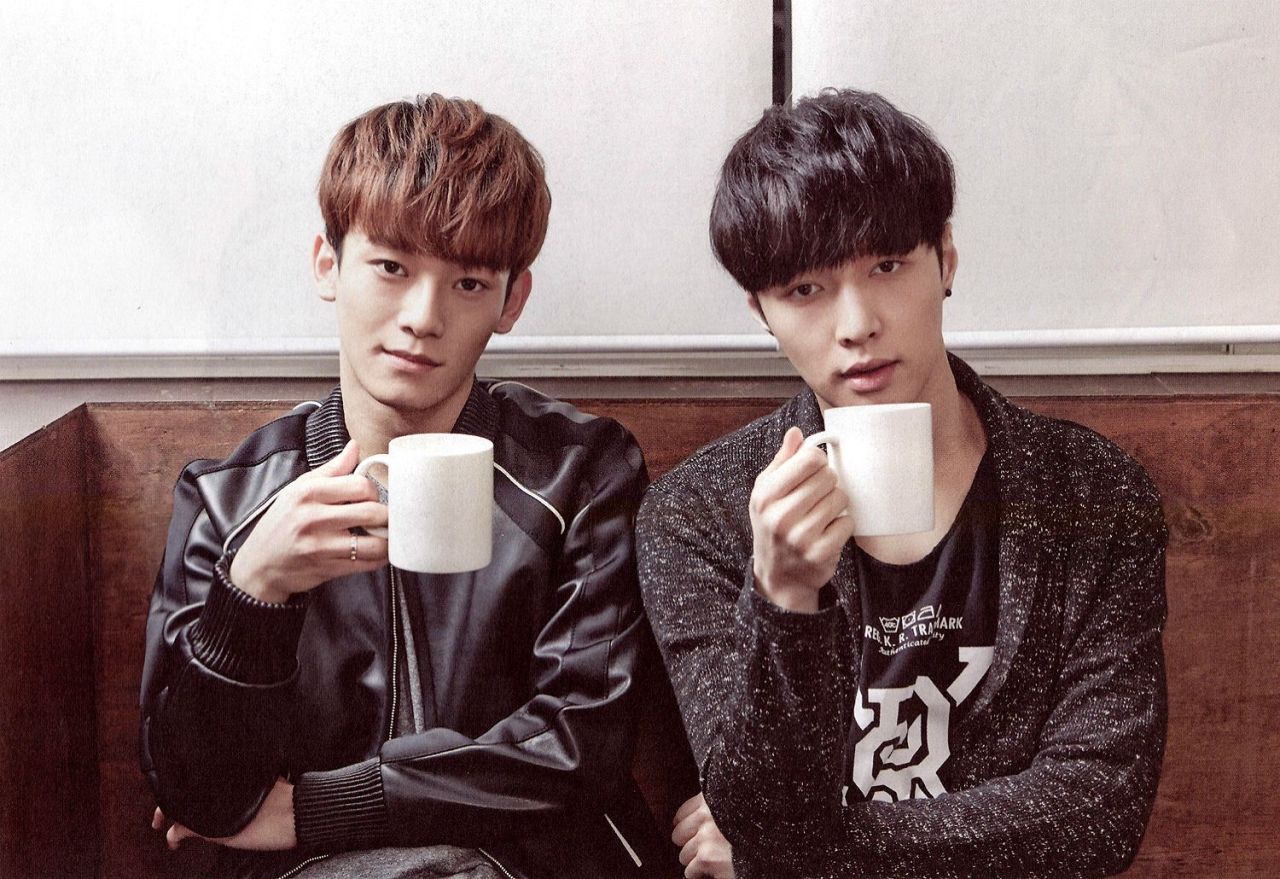 exo-gr: [141229] EXOLOGY Chapter 1: On Stage &amp; Off Stage photobook scan