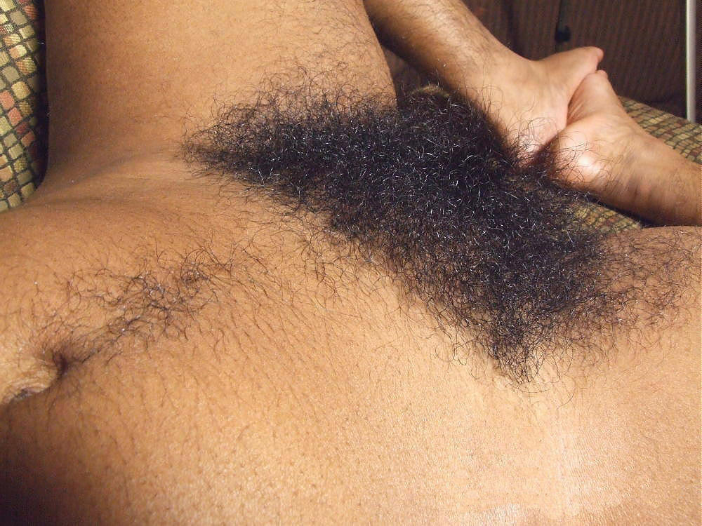 superhirsuteandbushychicks:  Hairy Harley showing big bush.  Now this is a bush,