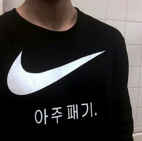 ehstranged:  ☯ active dark pale blog ☯ following back new followers ☯ I follow back similar ☯   