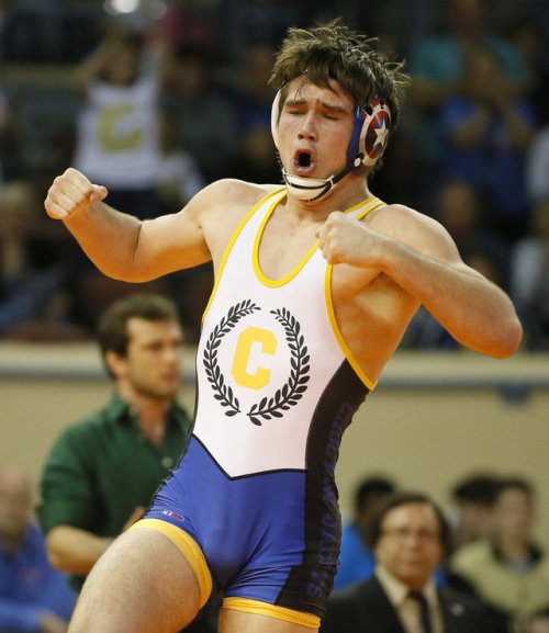 Wrestler + Singlet = Fun Times (18+/21+ Only!)