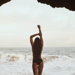 https://64.media.tumblr.com/4c10b20ecdf681c240416823aa361718/tumblr_nncq1tevyk1s1pforo1_500.jpg
