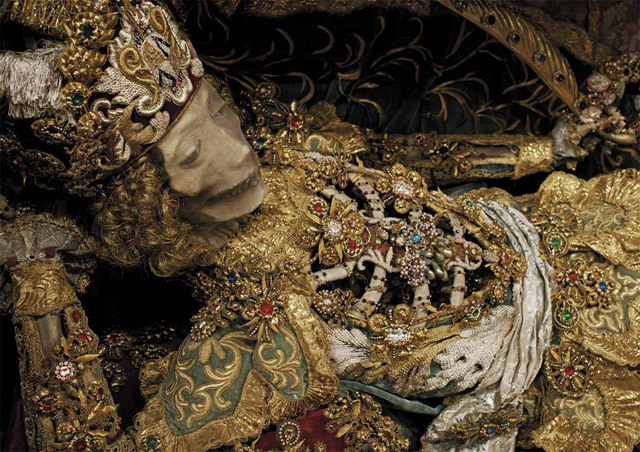 Jeweled Skeletons of Christian Saints The new book Heavenly Bodies: Cult Treasures