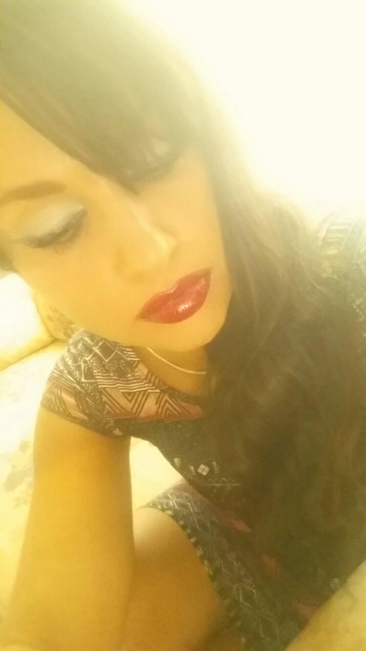 fatassedcumdumpricanbarbie:  Pink or red lips ??? Love hearing feed back from all