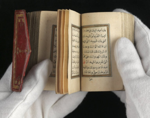 jothelibrarian: Pretty medieval manuscript of the day is a tiny Islamic prayer book from the collect