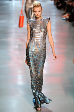 velvetrunway:  Paco Rabanne | SS12 || posted by haute-vanity
