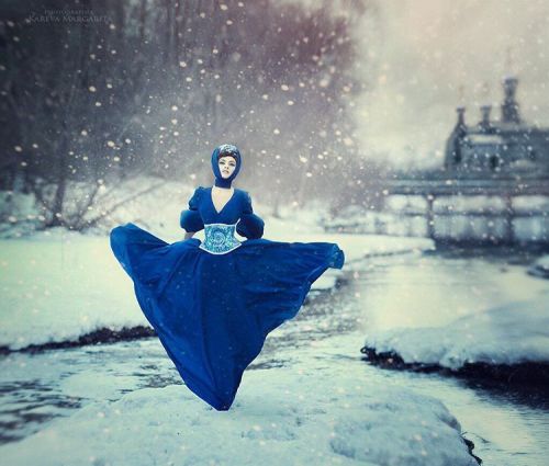 ohsoromanov:Margarita Kareva bringing Russian fairy tales to life.  Follow her mesmerizing work here