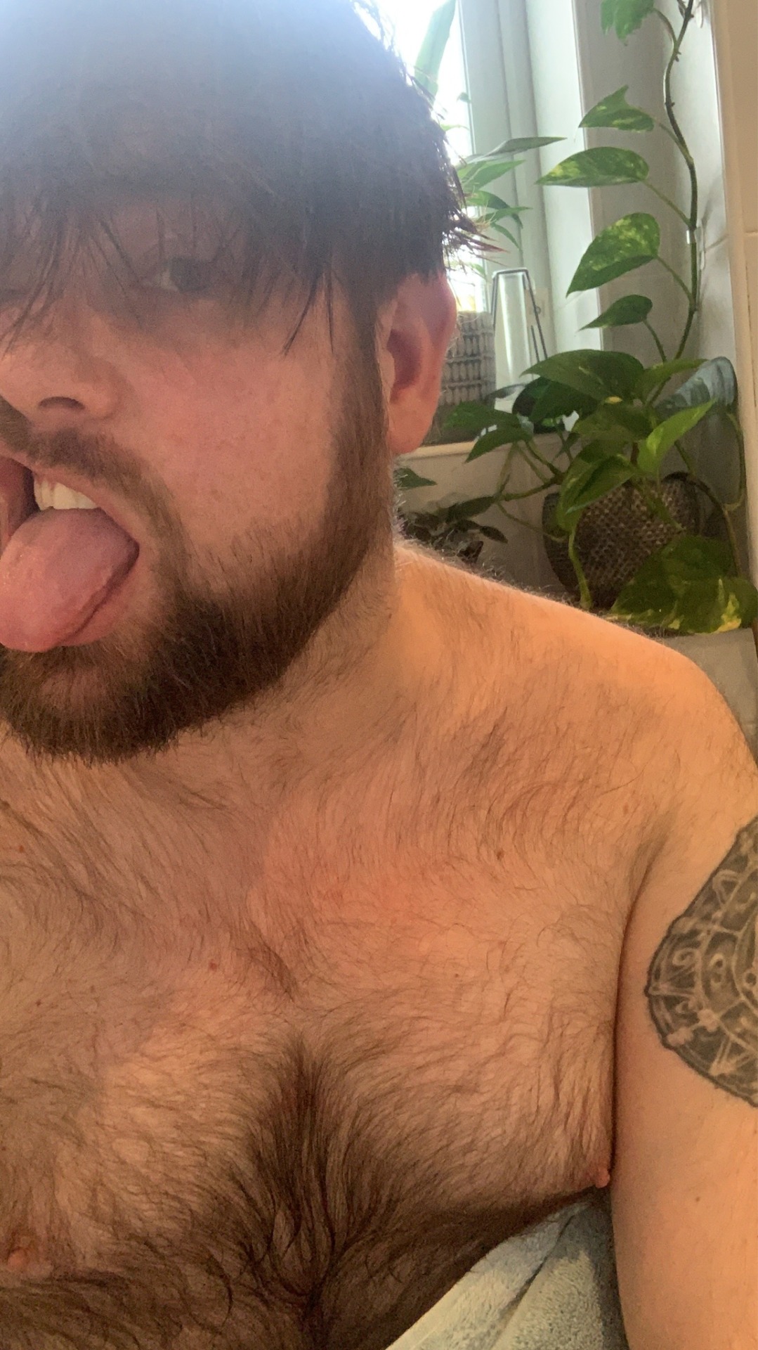 cardsonthemartyn:I feel attention hungry today