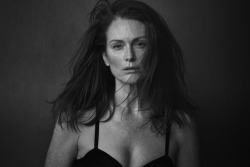 theodoretwomblys:  Julianne Moore, Alicia Vikander,  Zhang Ziyi,  Rooney Mara, Nicole Kidman,  Jessica Chastain,   Penélope Cruz, Léa Seydoux, Kate Winslet, photographed by Peter Lindbergh for the 2017 Pirelli Calendar.    