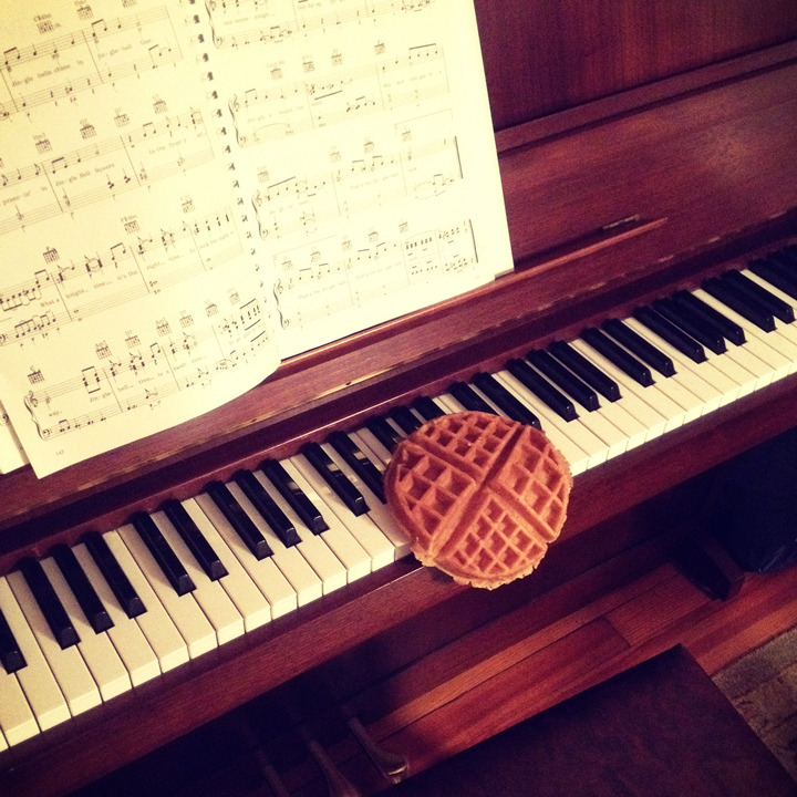 dennys:  waffle on the shelf day 6 woke up to waffle tickling the ol’ ivories 