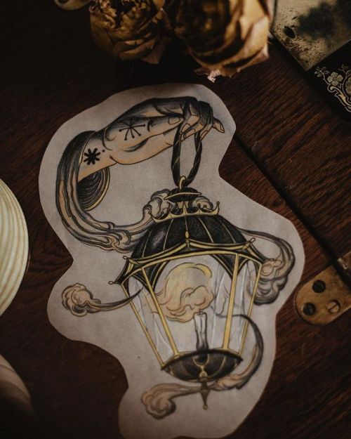 Big ol lantern Foto von @lenijerkins #apprenticetattoo #tattooapprentice #hamburgtattoo #tattooham