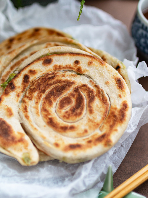 Spring onion pancake (Cong you bing) A simple pancake bursting with a strong, spring onion flavour. 