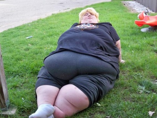 veryfatssbbw: Wanna fuck a horny BBW? - CLICK HERE!