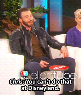 bealeeve-me:  in which we are all Scarlett Johannson [x] bonus Chris being a dork