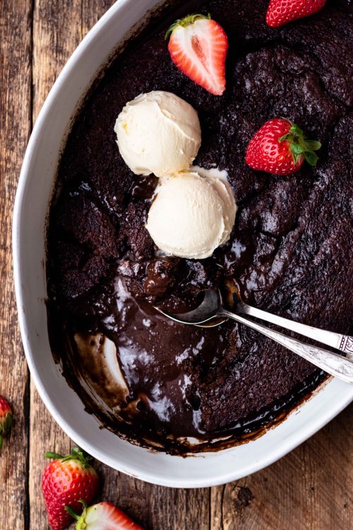 daily-deliciousness:Hot fudge pudding cake