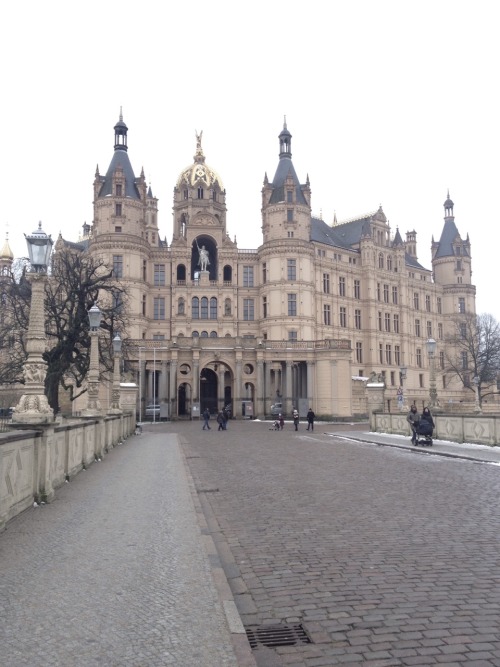 nescafes:Schwerin Palace today