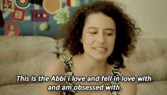 maximoffvvanda:  Ilana + adoring Abbi   What show is this?