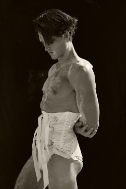 rickycohete:Thomas by Ricky Cohete