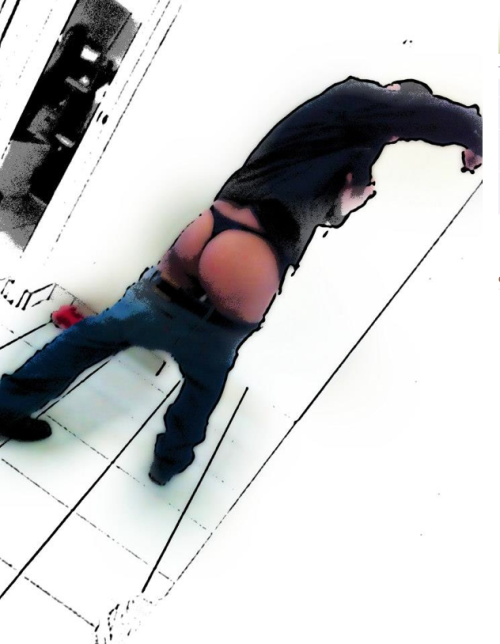 The worldwide largest manthong-pictures collection