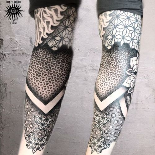 #wip geo sleeve! Fun fun fun! More like this please! ( healed top part not by me ) #geometrictattoo 