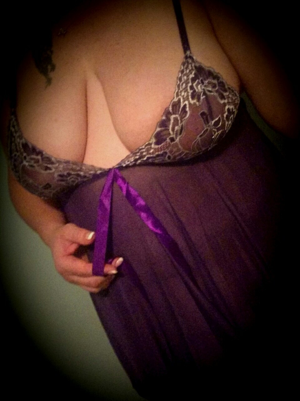 groovyteri:  Got this beautiful lingerie from a follower for my birthday.  Thank