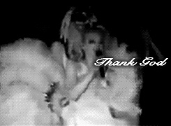 misslucyandherleeches:  Emilie Autumn live | “Opheliac Deluxe”     ⟶ Thank God I’m Pretty [x|x|x]