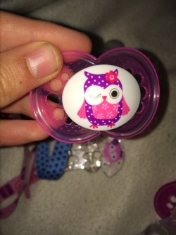 taboltbaby:  my paci collection close up…soo