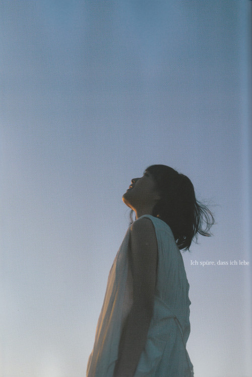 voz48reloaded:  Ikuta Erika 1st Photobook 「Tenchou」