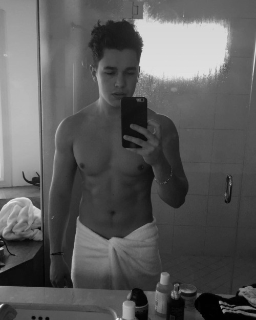 heatedtabloid101:  Instagram User ~ austinmahone