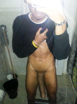kingstories:  Mr thick dick