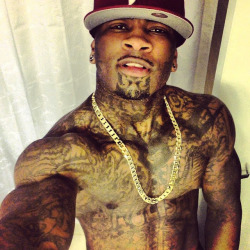 dominicanblackboy:  Gorgeous Tatted black