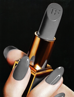 totallytransparent:  Semi Transparent Lipstick