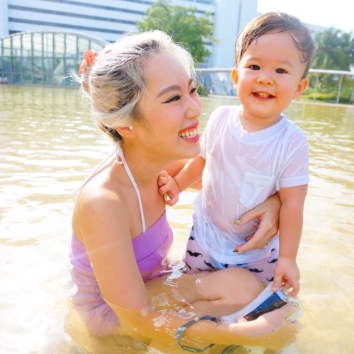 nonogook: asiangirlslovewhitemen: Xiao Xue and her beautiful Eurasian daughter For Asian girls, it&r