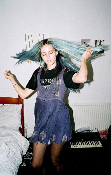 aciddaisies:  soft grunge/models  kissing facts everyone should know so interesting