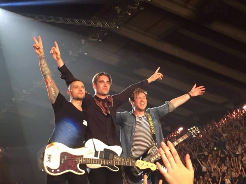 ivegotatickettoride: After 12 years, they’ve come home #PigsCanFly