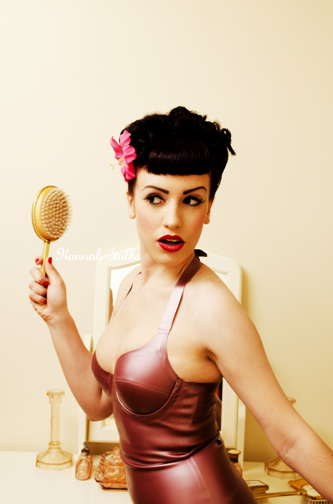 hannahstubbsphoto:  Anatomic Bomb Photography &amp; Retouching: Hannah StubbsModel,